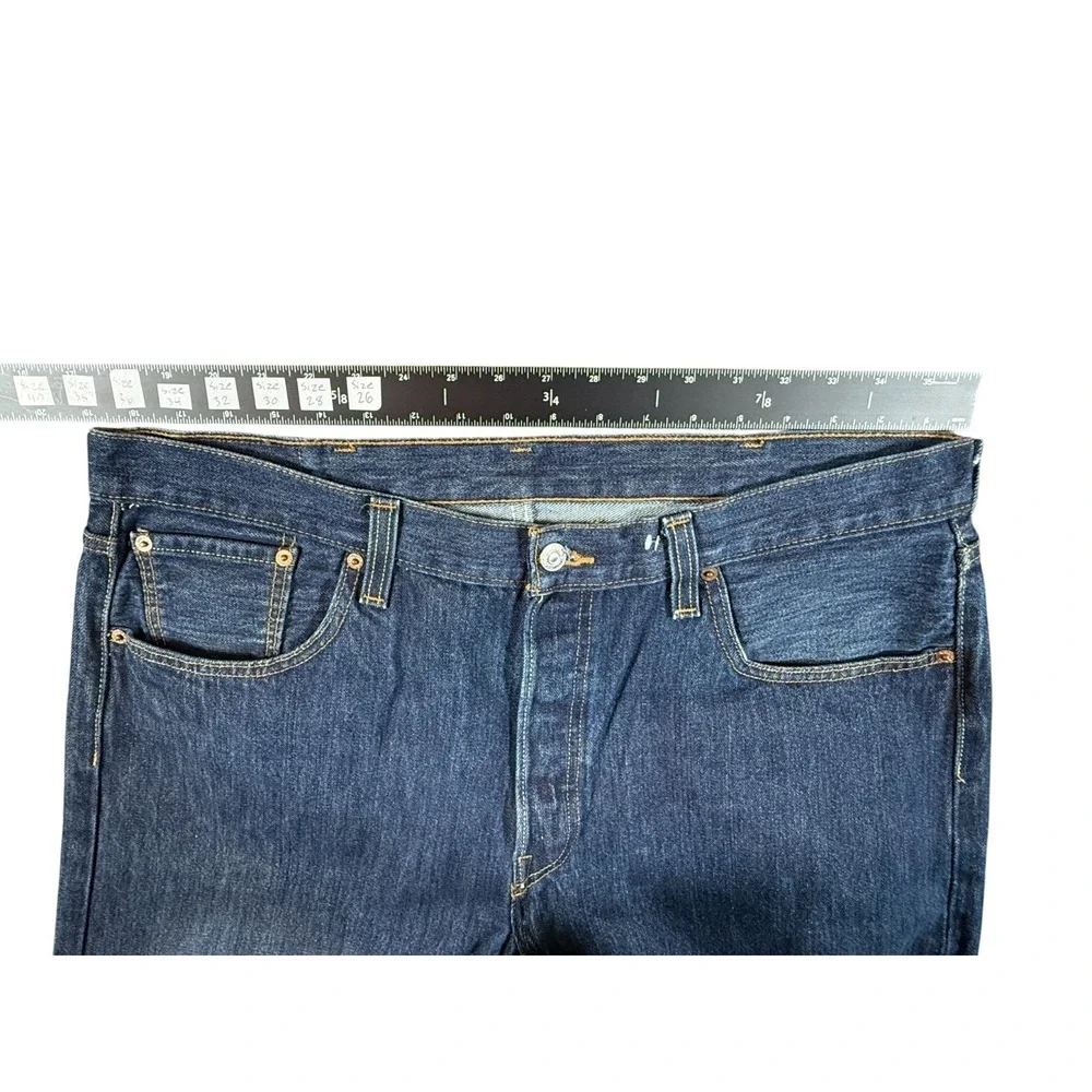 Levi's 501‎ Straight Fit Jeans Mens 38x32 (38x30.5) Blue Medium Wash Casual Wear
